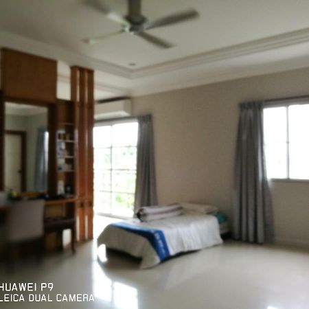 Guesthouse Dragon Place 太平 外观 照片